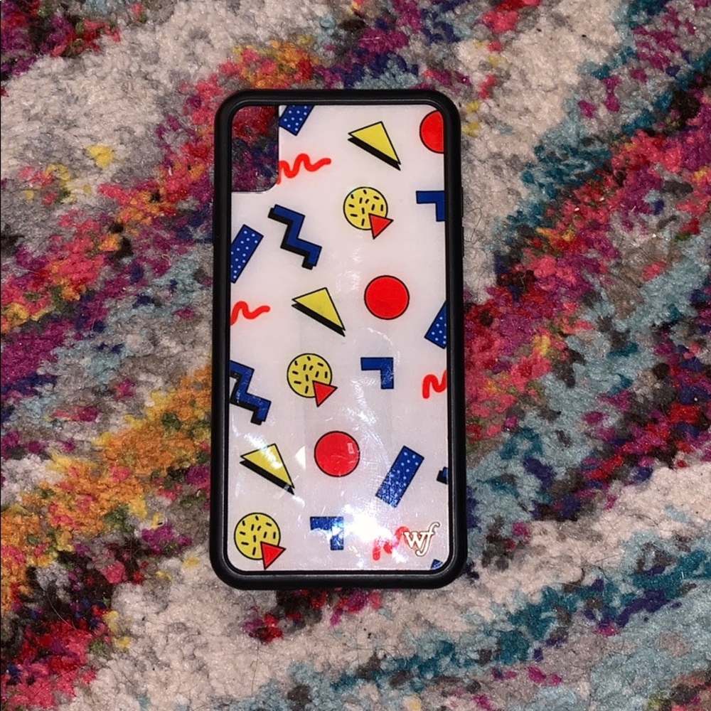 iPhone XS Max Emma Chamberlain wildflower